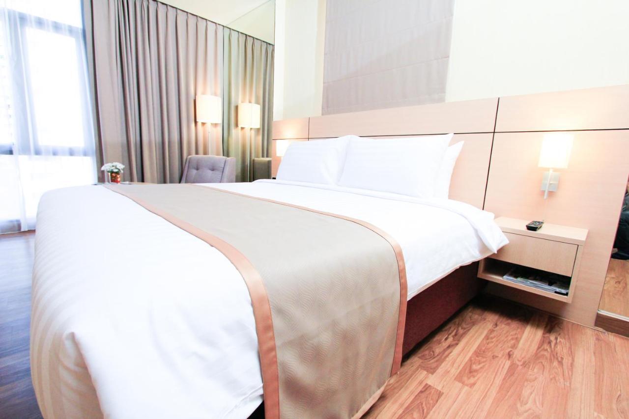 Petals Inn Bangkok Luaran gambar