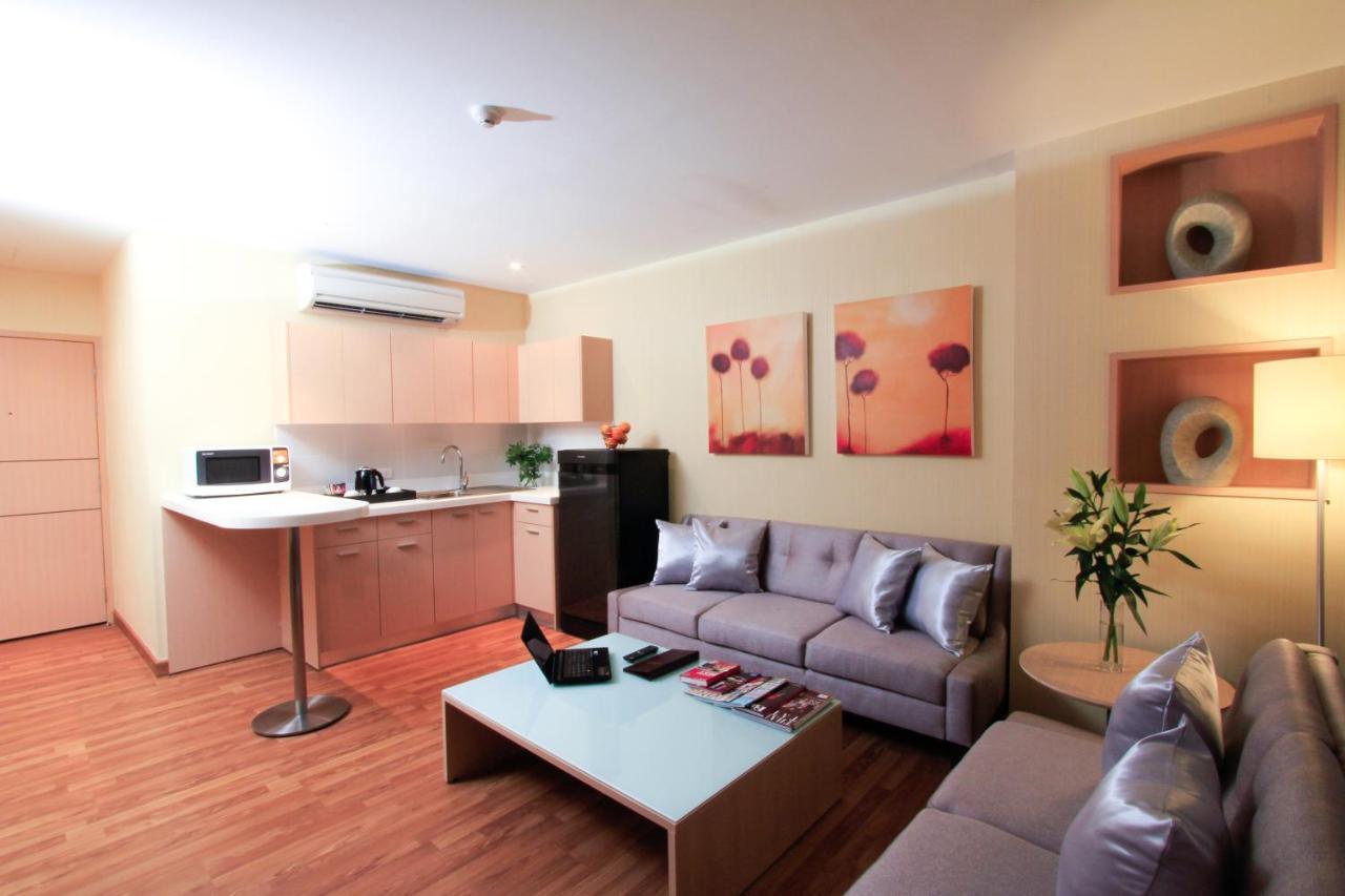 Petals Inn Bangkok Luaran gambar